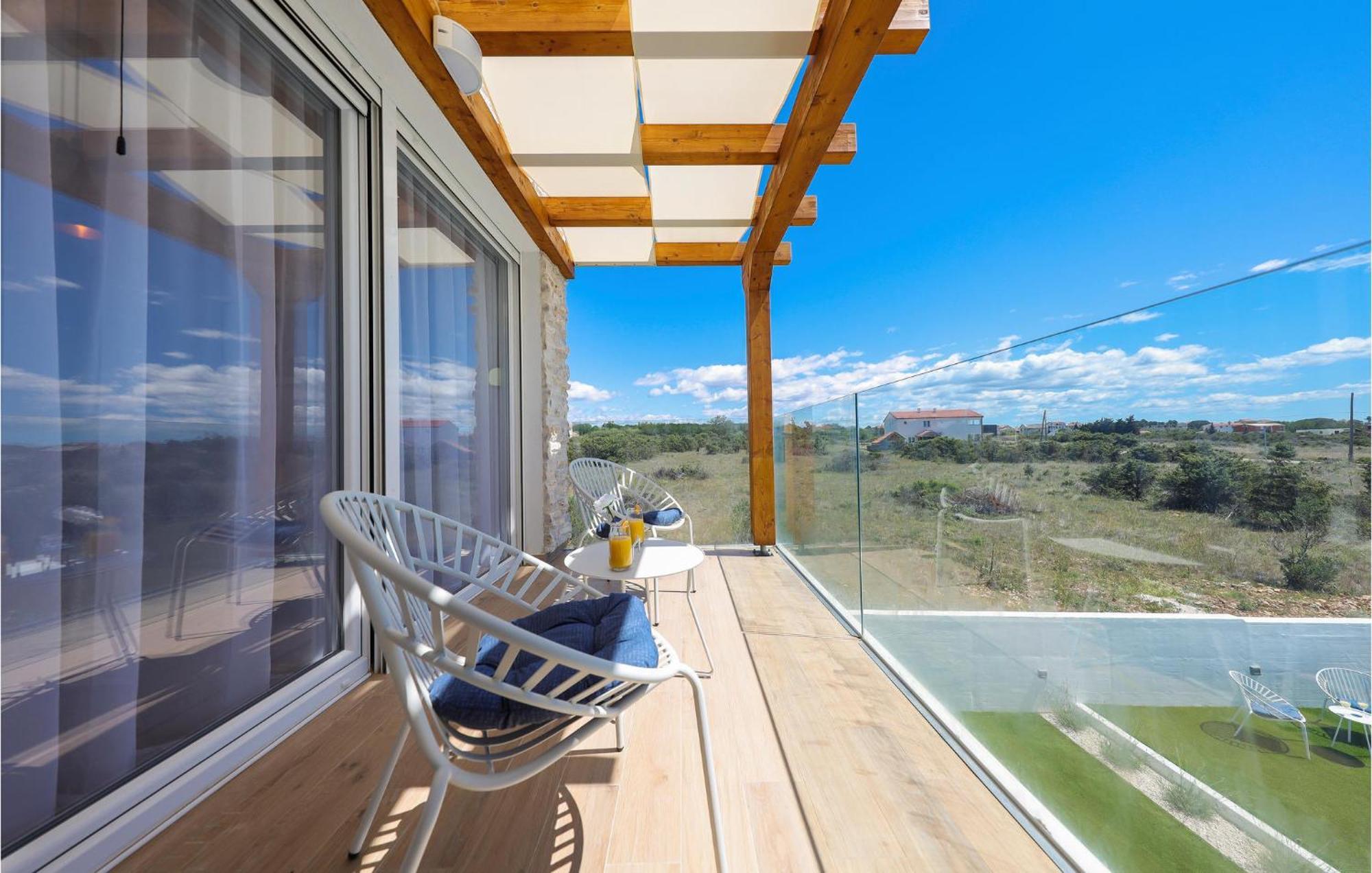 Stunning Home In Vrsi With Kitchen Exterior photo
