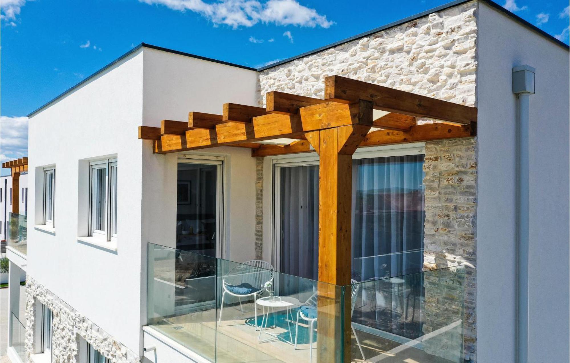 Stunning Home In Vrsi With Kitchen Exterior photo