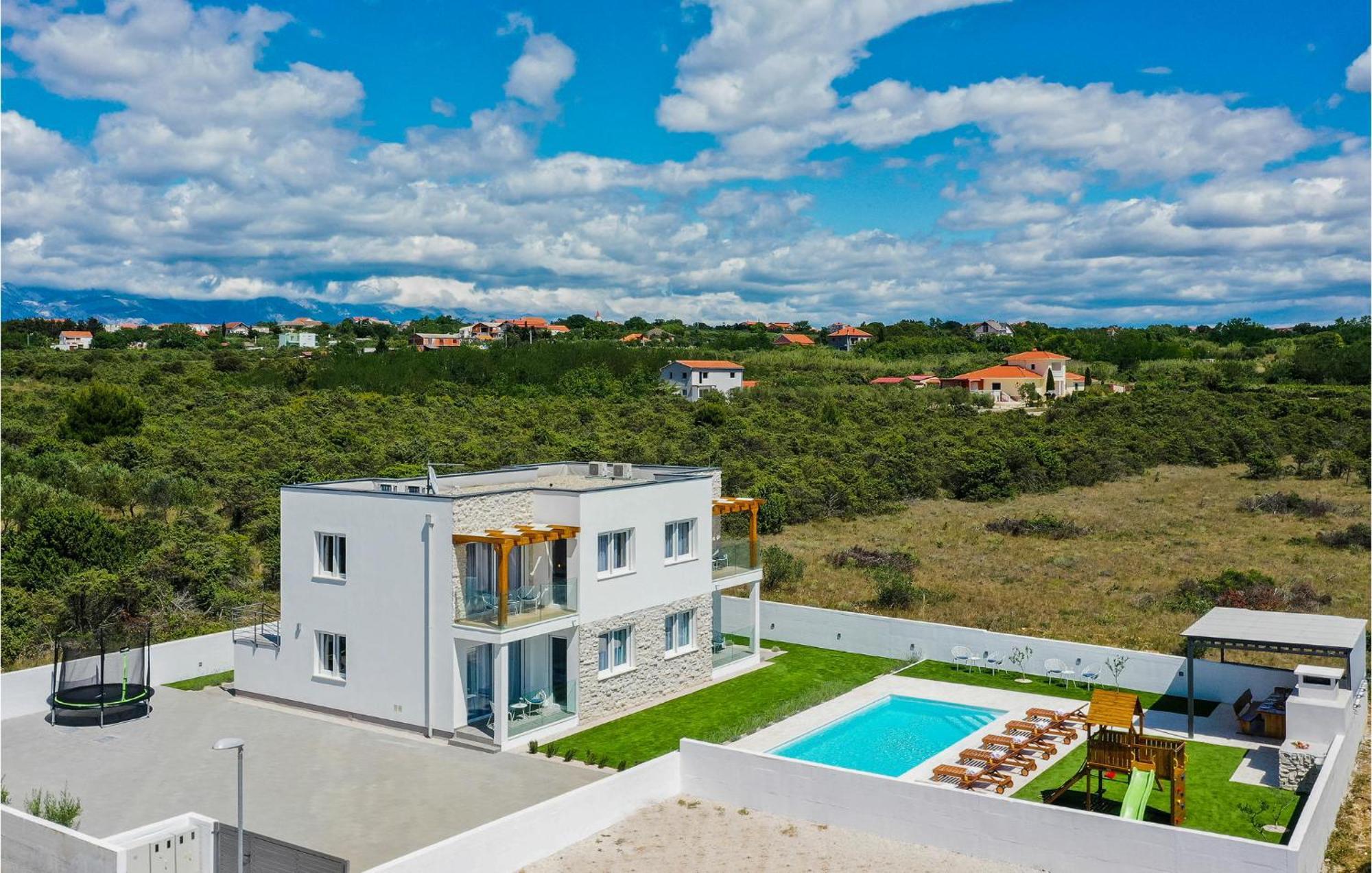 Stunning Home In Vrsi With Kitchen Exterior photo
